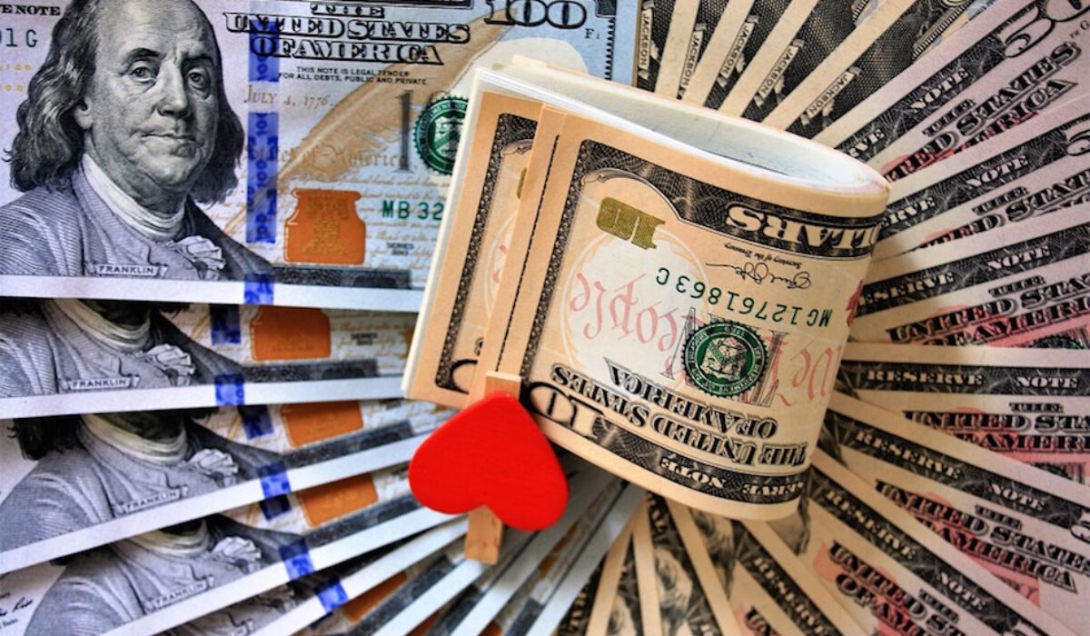 US Public Finance Vulnerabilities: Is the Dollar’s Reserve Currency Status Really Enough?
