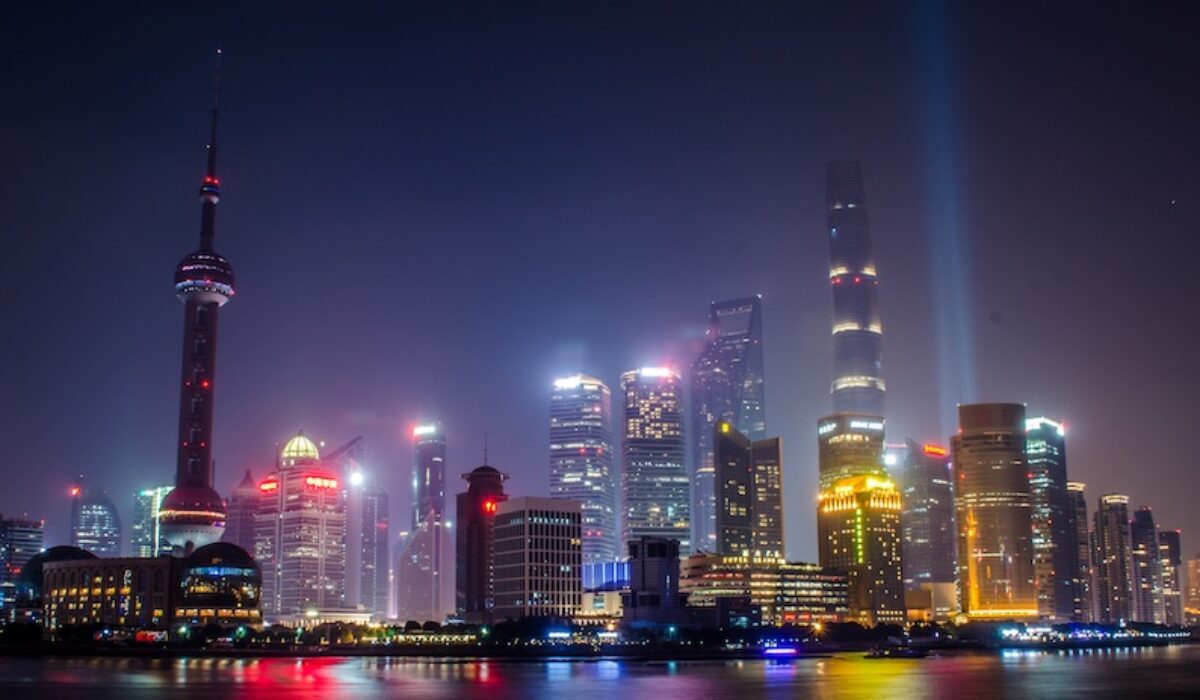 Investors Piling into China’s Stocks