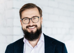APIs to Take Online Banking Services to Next Level: Omnichannel Experience and Personalized UX