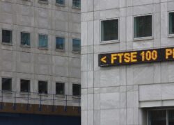 FTSE 100 Falls As Labour Squeeze Leads To Expectations Of Rate Rise To Squash Inflation