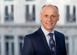 CEO Succession: The Hunt For A CEO Starts The Day A New One Steps Into The Role